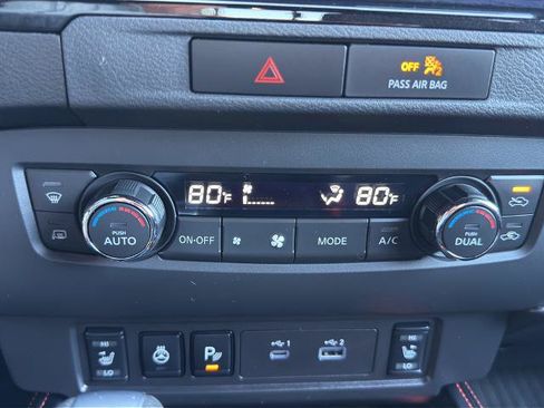 Used 2023 Nissan Frontier PRO-4X w/ Pro Convenience Package AWD/4WD image 29