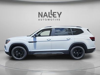 New 2025 Volkswagen Atlas Peak Edition SE