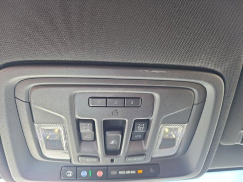 Used 2024 Chevrolet Silverado 3500 High Country w/ High Country Premium Package image 23