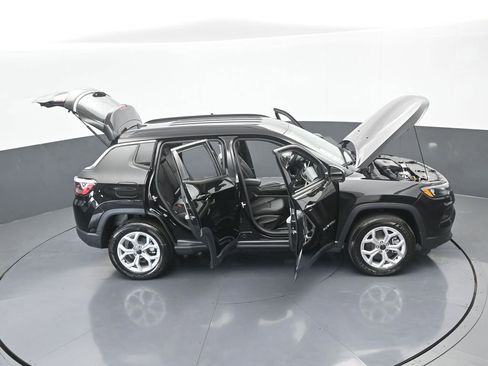 Used 2026 Jeep Compass Latitude AWD/4WD image 63