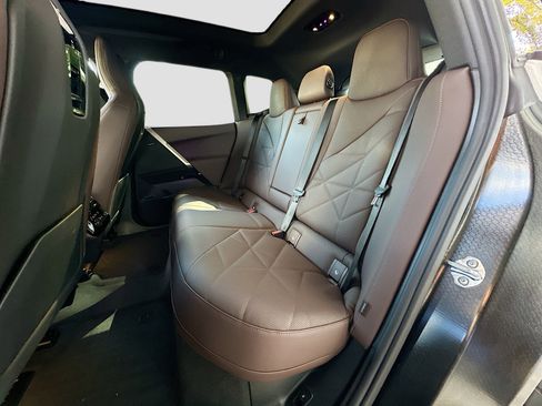 Used 2026 BMW iX xDrive60 image 26