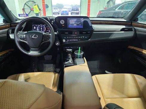 Used 2022 Lexus ES 350 w/ Premium Package FWD image 6
