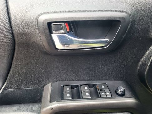 Used 2022 Toyota Tacoma TRD Pro AWD/4WD image 12