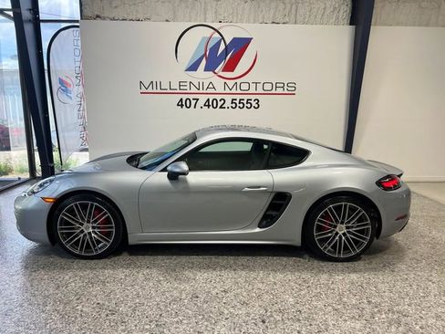 Used 2021 Porsche 718 Cayman S RWD image 1
