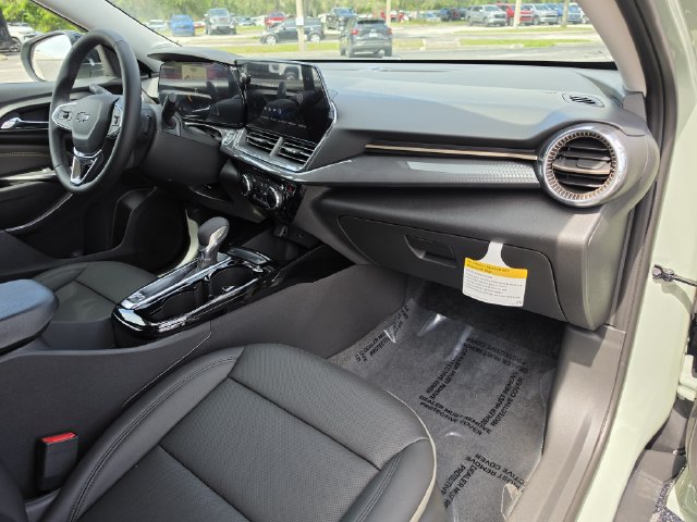 New 2026 Chevrolet Trax ACTIV w/ Driver Confidence Package FWD image 14