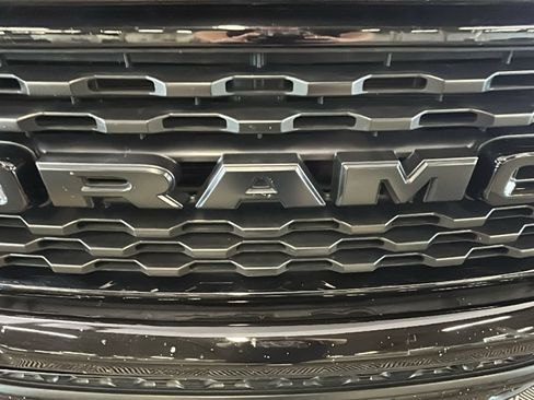 Used 2024 RAM 1500 Big Horn AWD/4WD image 10