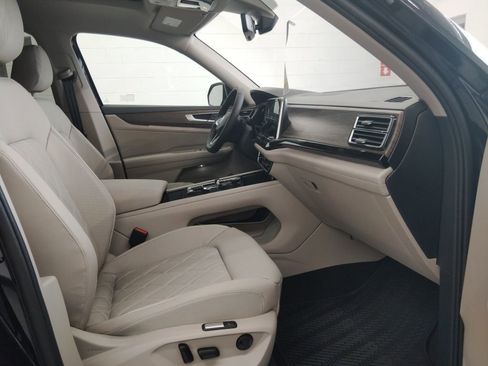 New 2026 Volkswagen Atlas SEL Premium R-Line image 12