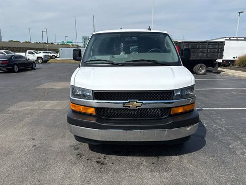 Used 2024 Chevrolet Express 2500 w/ Driver Convenience Package image 3