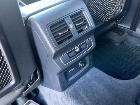 Used 2023 Audi Q5 2.0T Premium image 35