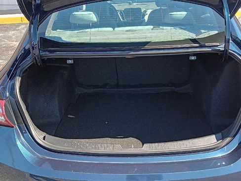 Used 2020 Chevrolet Malibu LT image 27