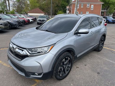 Used 2019 Honda CR-V Touring image 1