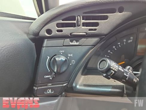 Used 1994 Chevrolet Corvette Coupe RWD image 13