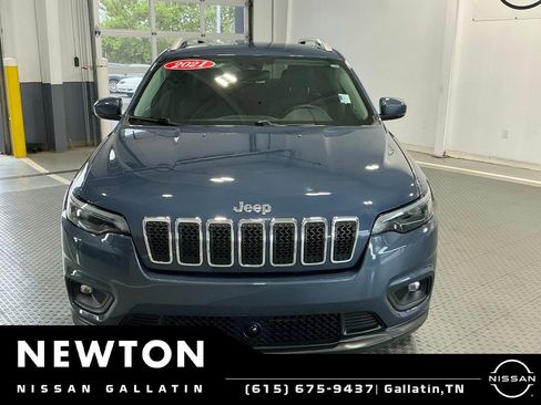 Used 2021 Jeep Cherokee Latitude Lux w/ Comfort/Convenience Group AWD/4WD image 20