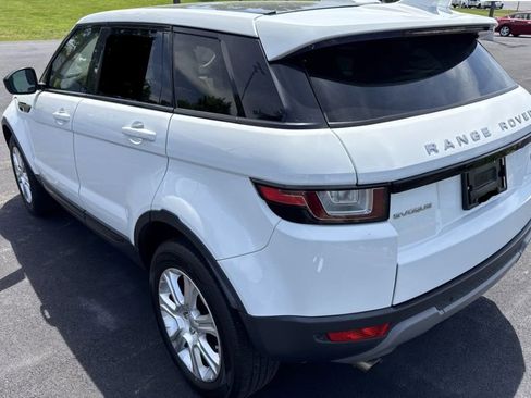 Used 2017 Land Rover Range Rover Evoque SE AWD/4WD image 7
