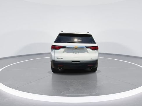 Used 2022 Chevrolet Traverse LT FWD image 9