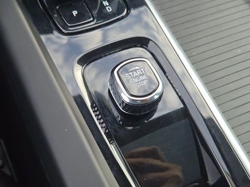 Used 2024 Volvo S60 B5 Core FWD image 29