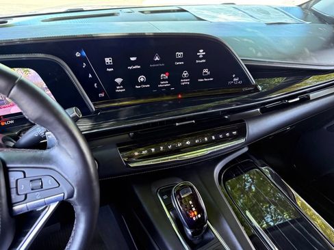 Used 2024 Cadillac Escalade ESV V w/ LPO, ONYX Package AWD/4WD image 26