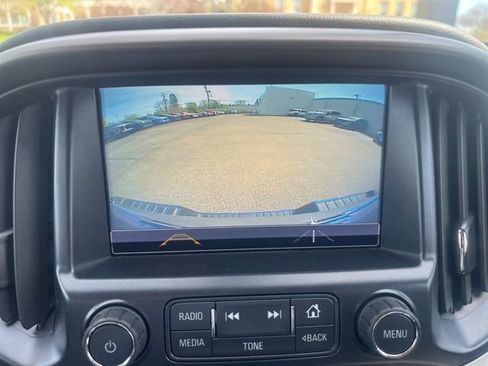 Used 2018 Chevrolet Colorado Z71 w/ LPO, Premium Interior Package AWD/4WD image 18