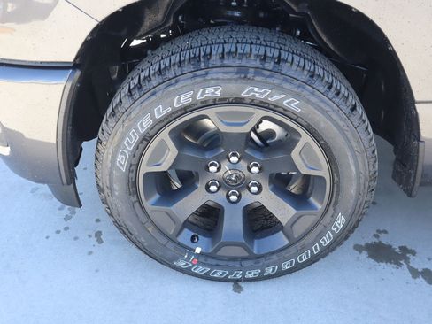 New 2026 RAM 1500 Express AWD/4WD image 16