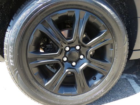 Used 2018 Land Rover Range Rover Evoque SE Dynamic image 18