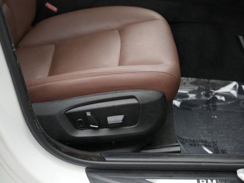Used 2015 BMW 535i xDrive Sedan AWD/4WD image 30