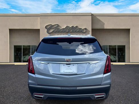 New 2026 Cadillac XT5 Premium Luxury w/ Driver Assist Package FWD image 4