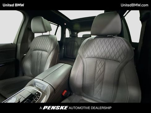 Used 2024 BMW X5 M60i image 5