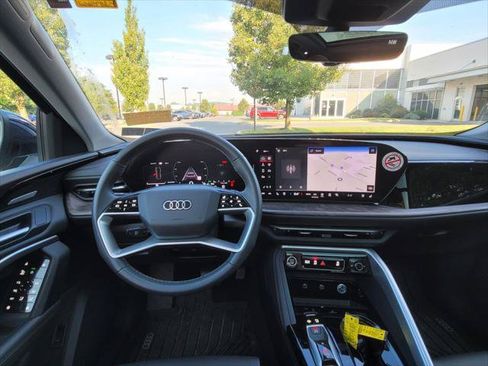 Used 2025 Audi Q5 Premium Plus w/ Premium Plus AWD/4WD image 22