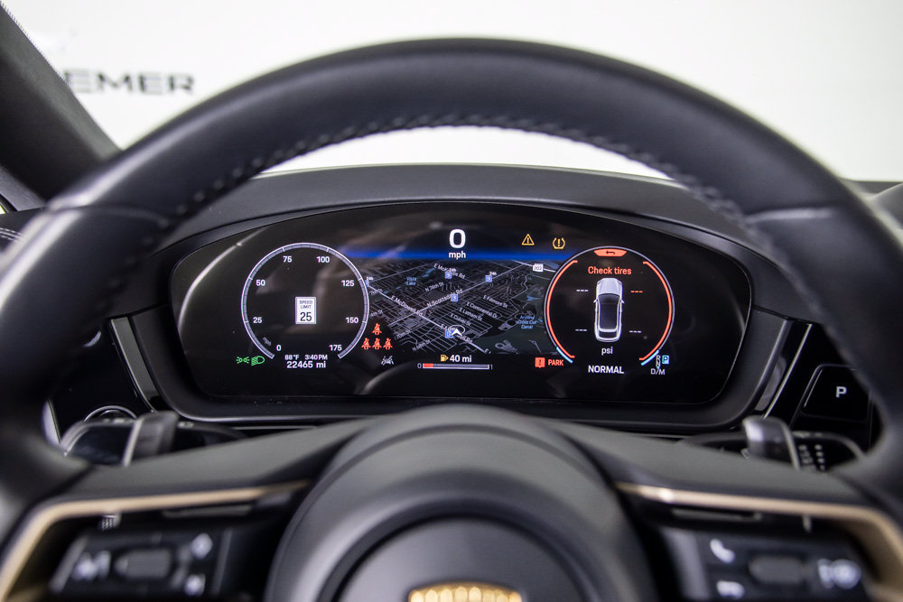 Used 2024 Porsche Cayenne Coupe AWD/4WD image 29