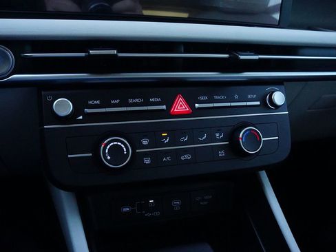 New 2026 Hyundai Tucson SE image 13