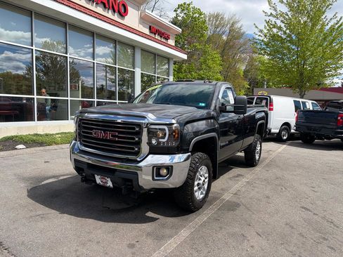 Used 2015 GMC Sierra 2500 SLE w/ SLE Preferred Package AWD/4WD image 2