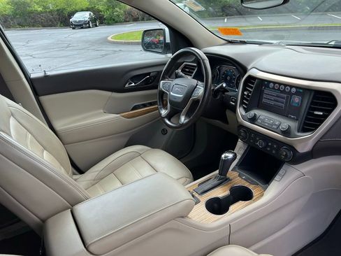 Used 2017 GMC Acadia Denali AWD/4WD image 9