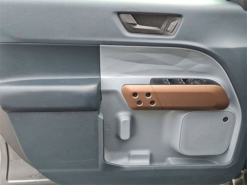 Used 2022 Ford Maverick Lariat w/ Lariat Luxury Package image 10