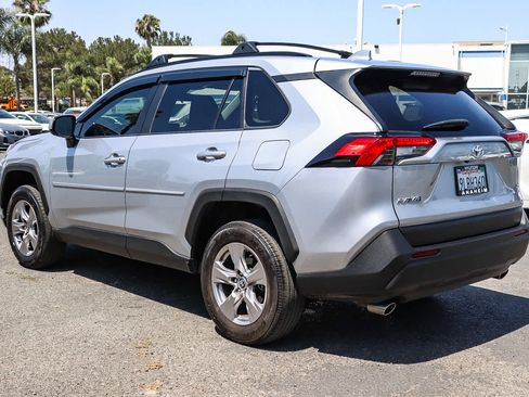 Used 2024 Toyota RAV4 XLE AWD/4WD image 8