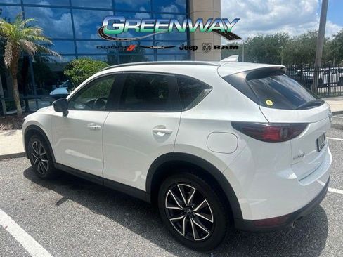 Used 2018 MAZDA CX-5 Touring w/ Preferred Equipment Package FWD image 3