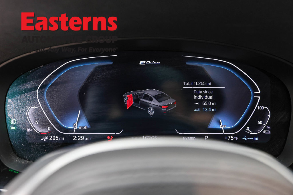 Used 2023 BMW 530e w/ M Sport Package RWD image 19