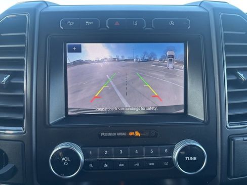 Used 2021 Ford Expedition Limited image 28