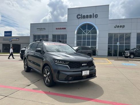 Used 2022 Kia Sorento EX w/ Panoramic Sunroof Package FWD image 1