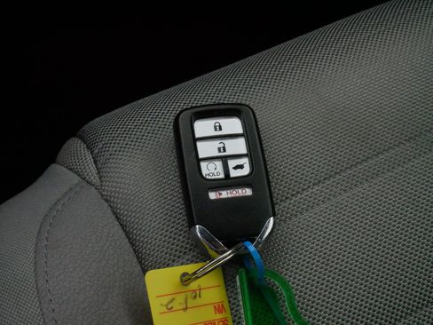 Used 2017 Honda CR-V EX image 30