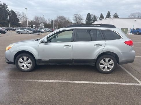 Used 2012 Subaru Outback 2.5i w/ Alloy Wheel Pkg image 11