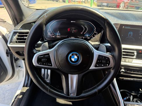 Used 2022 BMW 330e w/ M Sport Package RWD image 22