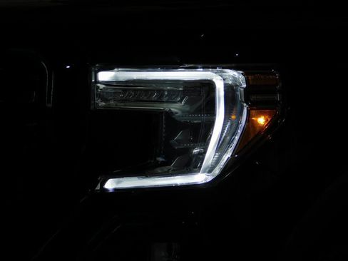 Used 2020 GMC Sierra 1500 AT4 image 19