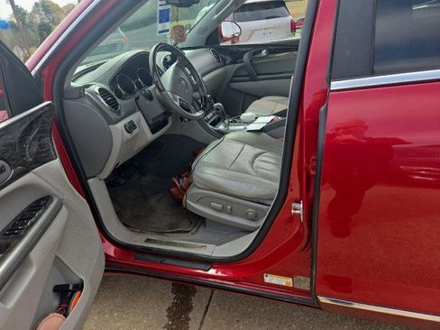 Used 2013 Buick Enclave Leather image 3