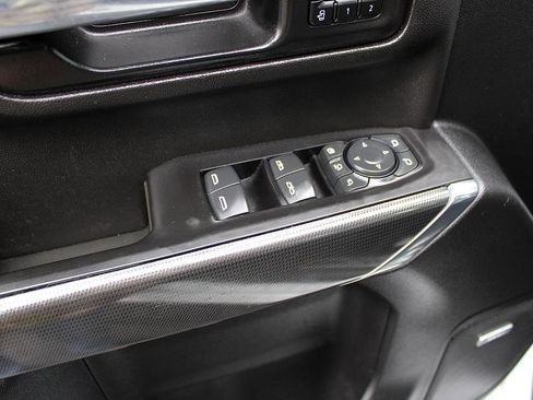 Used 2021 GMC Sierra 2500 AT4 w/ AT4 Premium Plus Package image 8