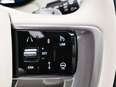 Used 2023 Land Rover Range Rover SE image 73