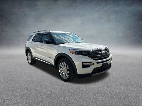 Used 2023 Ford Explorer King Ranch w/ Technology Package AWD/4WD image 8