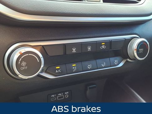 Used 2021 Nissan Altima 2.5 SV FWD image 5
