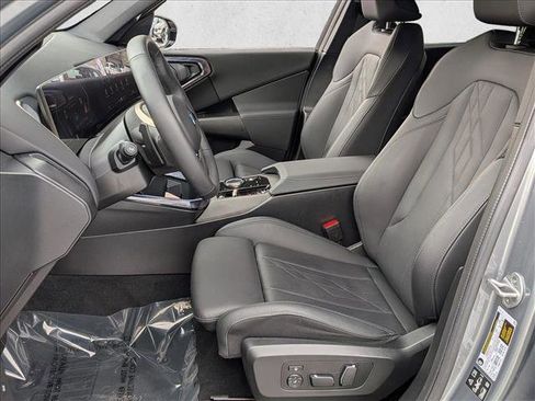 Certified 2025 BMW X3 xDrive30i w/ Premium Package image 14