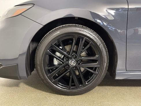 Certified 2025 Toyota Camry SE FWD image 11