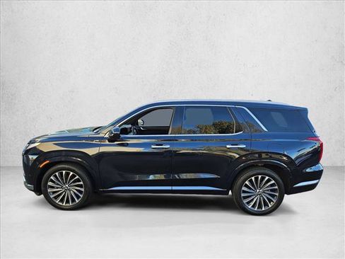 Used 2024 Hyundai Palisade Calligraphy image 9